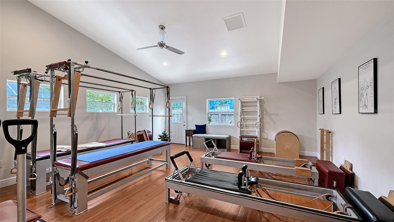 Image 24 of 54 For 1685 6th Street