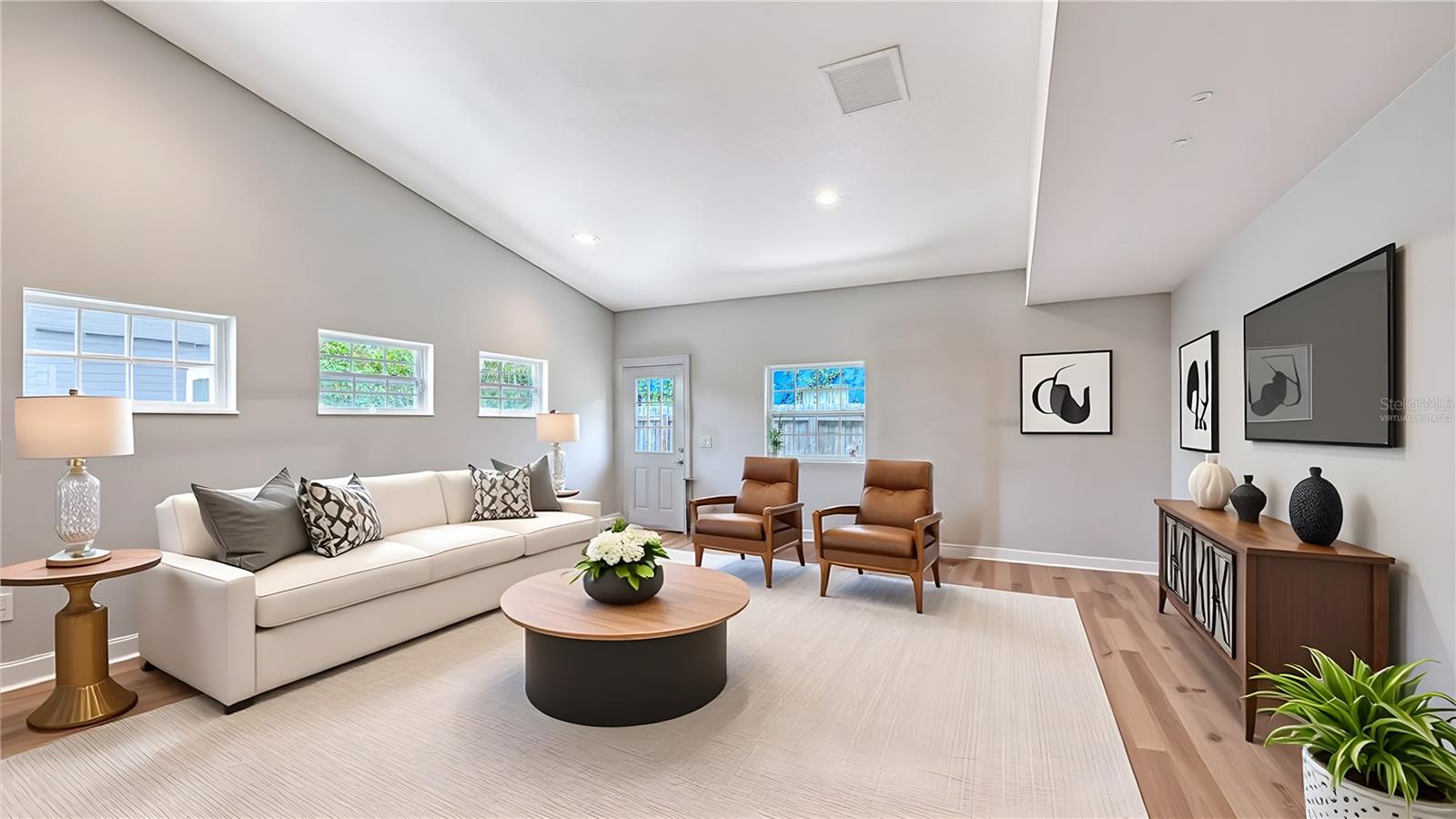 Image 25 of 54 For 1685 6th Street