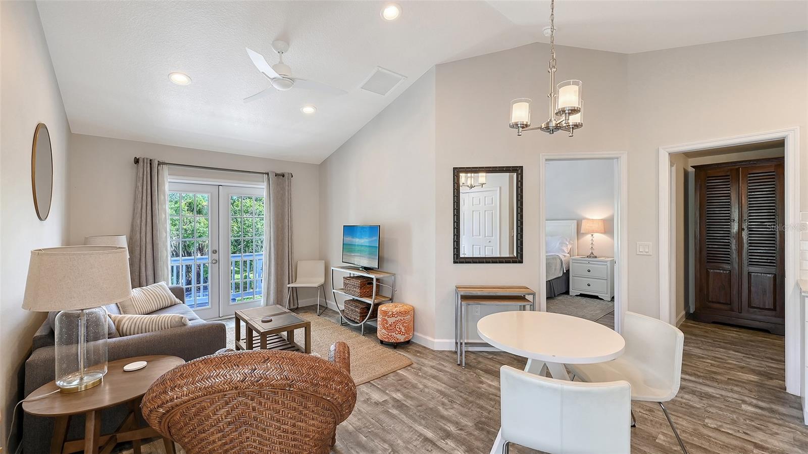 Image 33 of 54 For 1685 6th Street