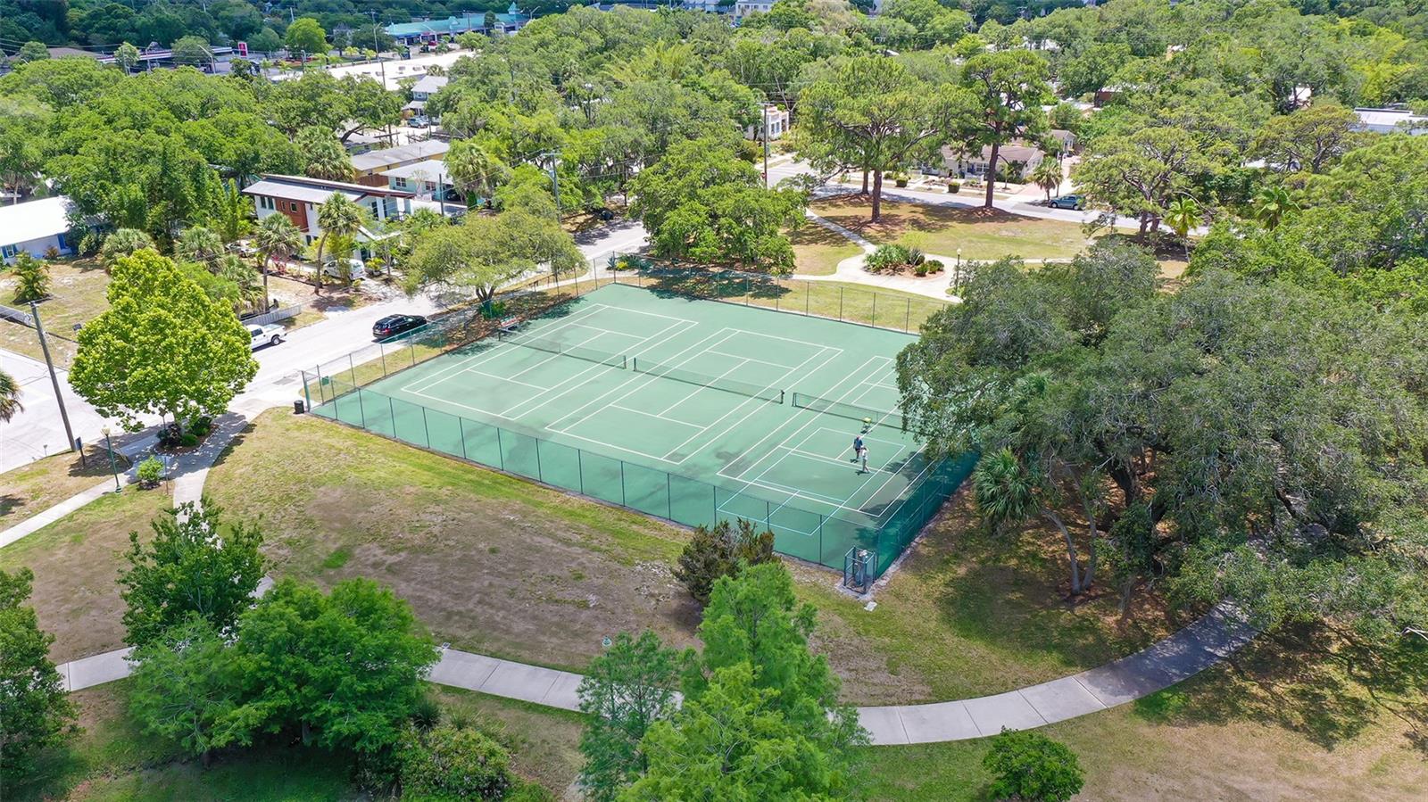 Image 43 of 54 For 1685 6th Street