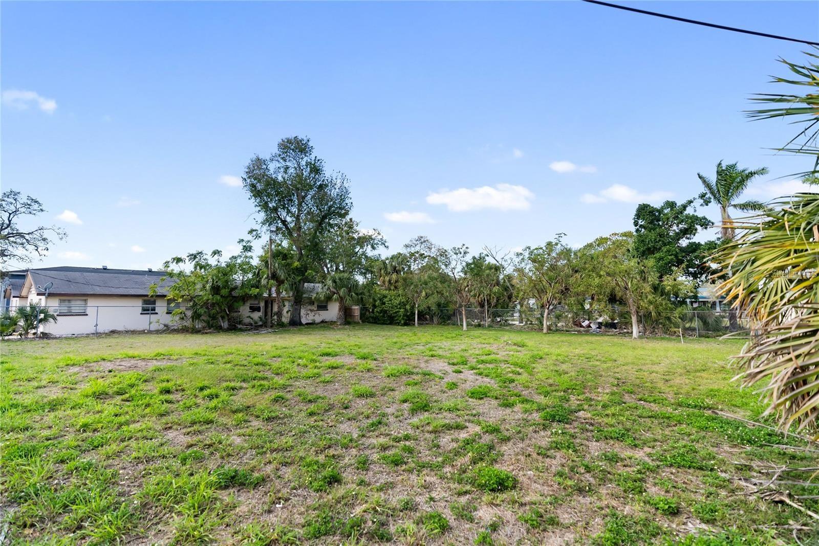Image 15 of 24 For 1923 5th Street
