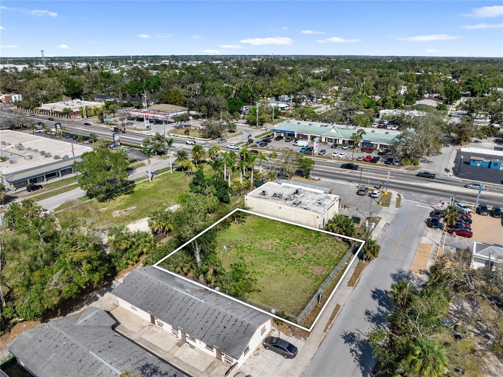 Image 3 of 24 For 1923 5th Street