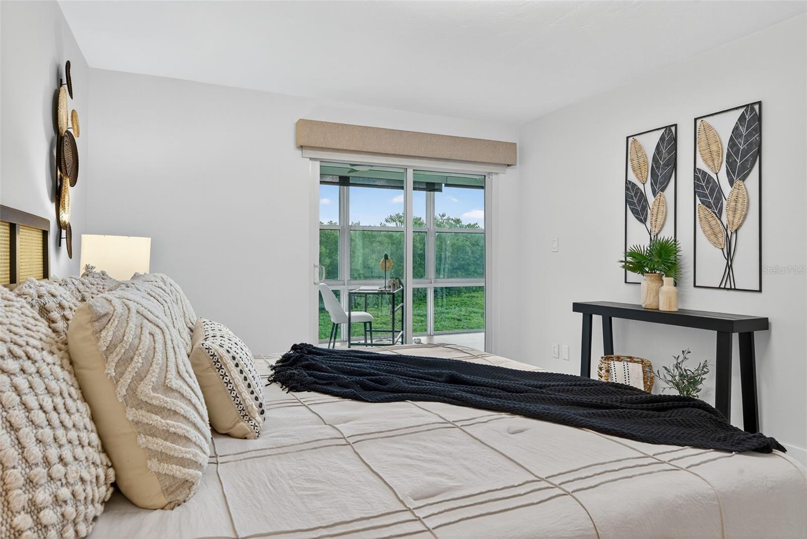 Image 18 of 76 For 4540 Gulf Of Mexico Drive 204