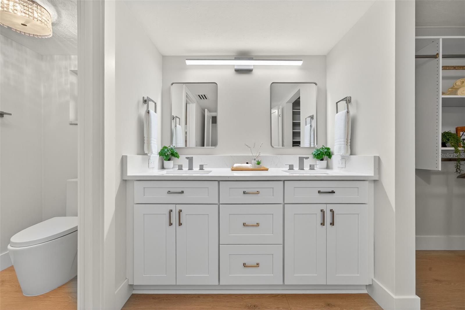 Image 20 of 76 For 4540 Gulf Of Mexico Drive 204