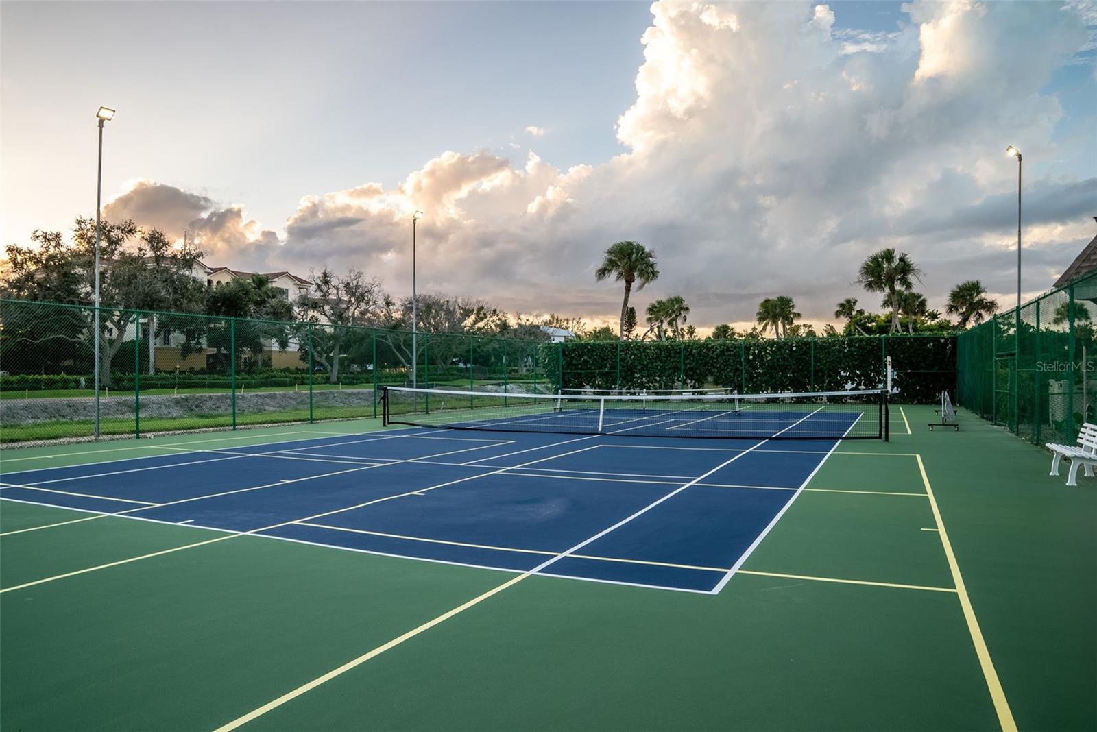 Image 52 of 76 For 4540 Gulf Of Mexico Drive 204