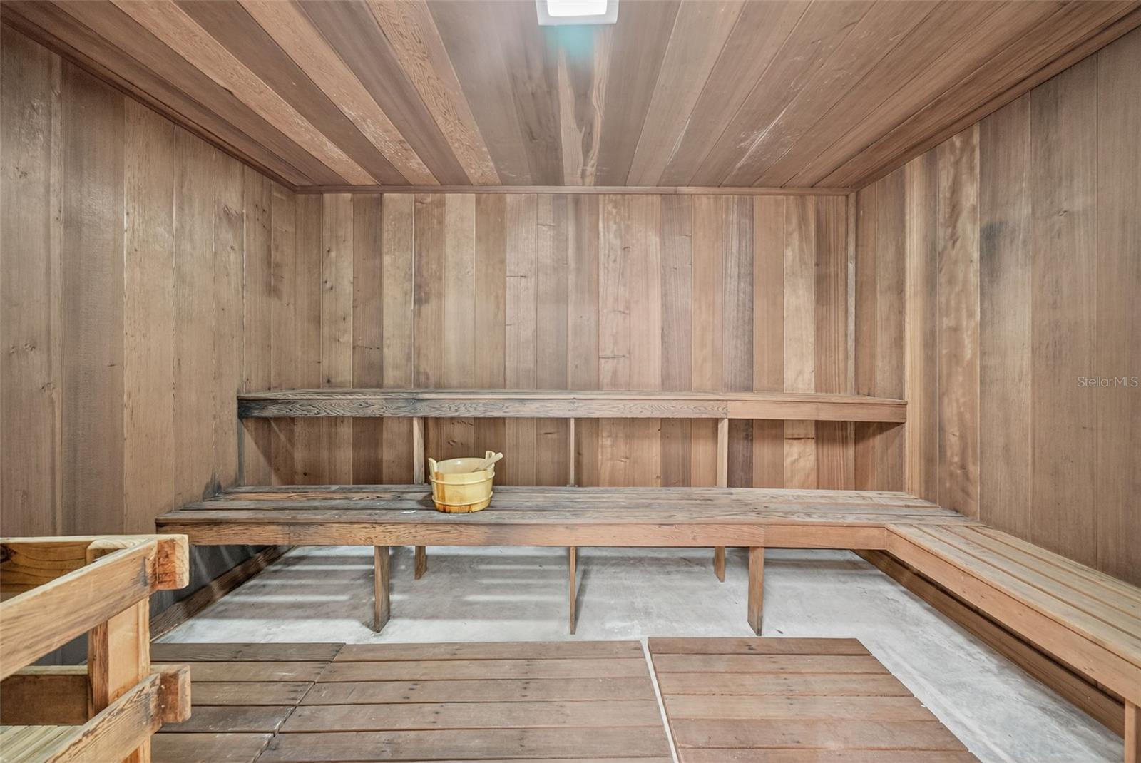 Image 55 of 76 For 4540 Gulf Of Mexico Drive 204