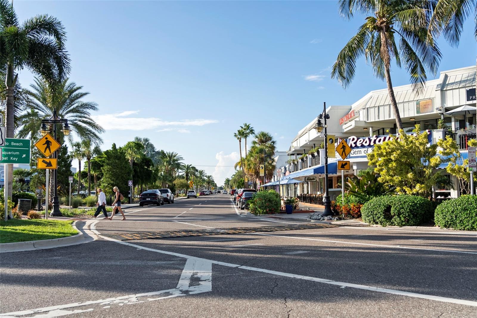 Image 69 of 76 For 4540 Gulf Of Mexico Drive 204