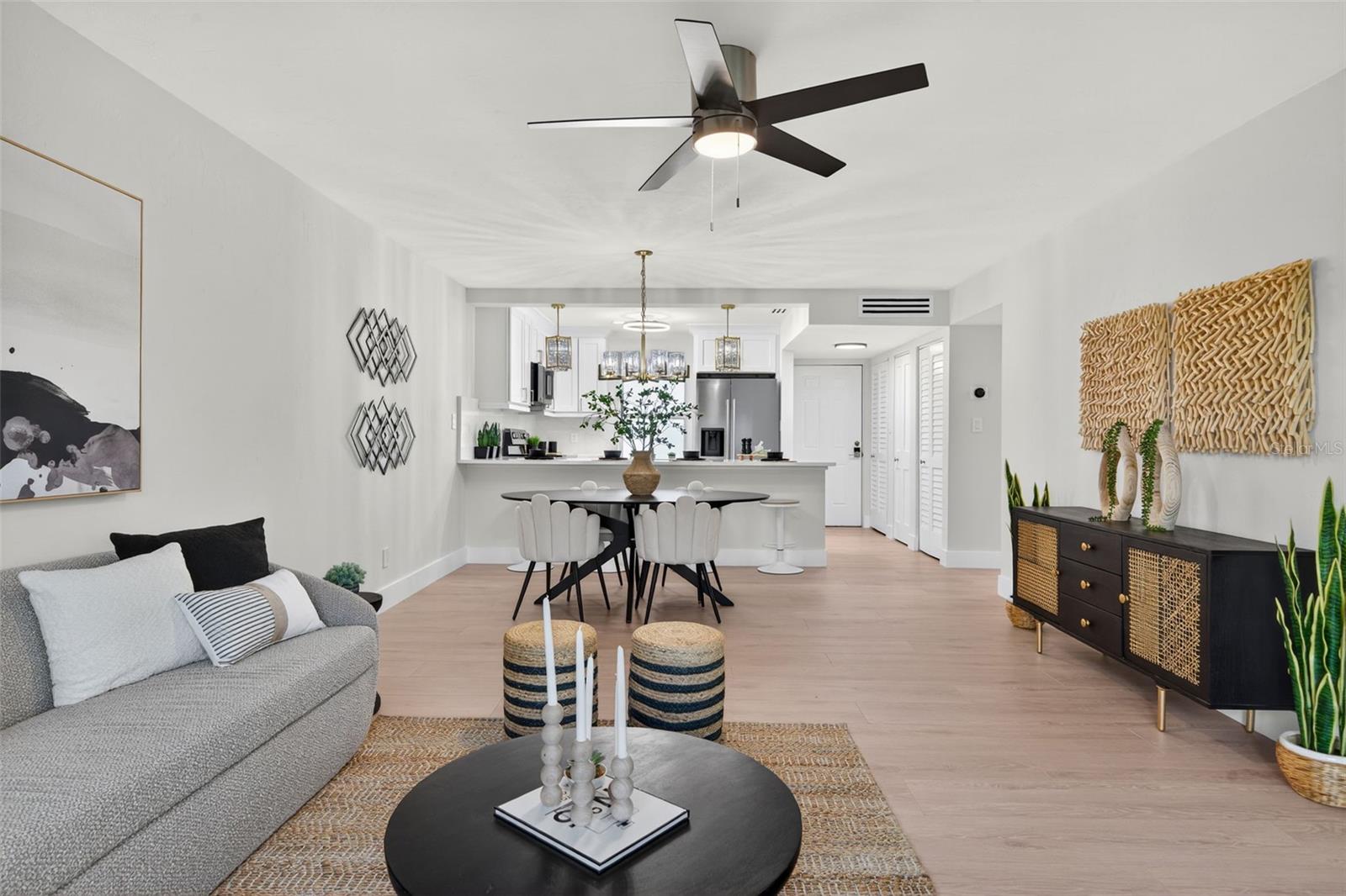 Image 8 of 76 For 4540 Gulf Of Mexico Drive 204