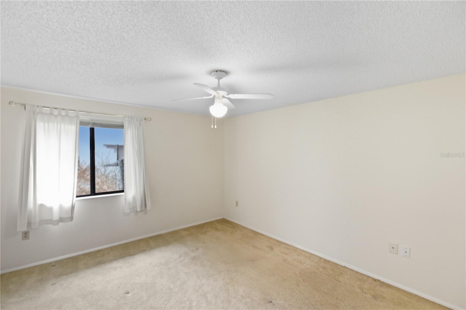 Image 9 of 24 For 5908 36th Avenue Circle W