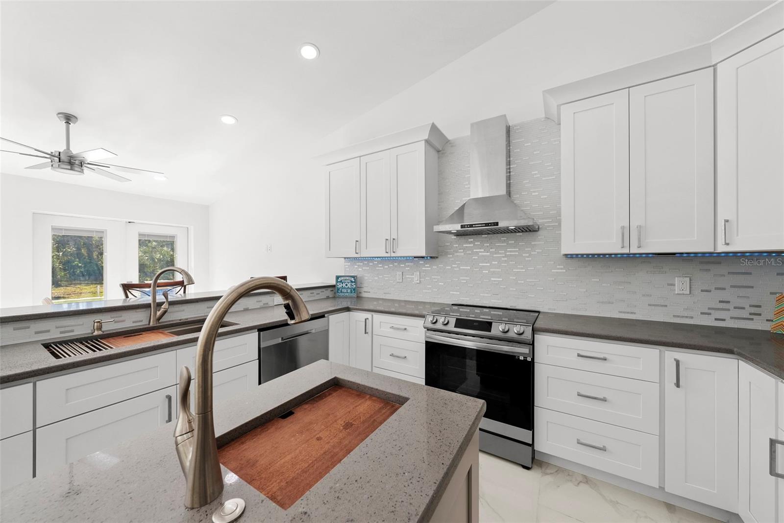 Image 17 of 74 For 700 Faith Avenue