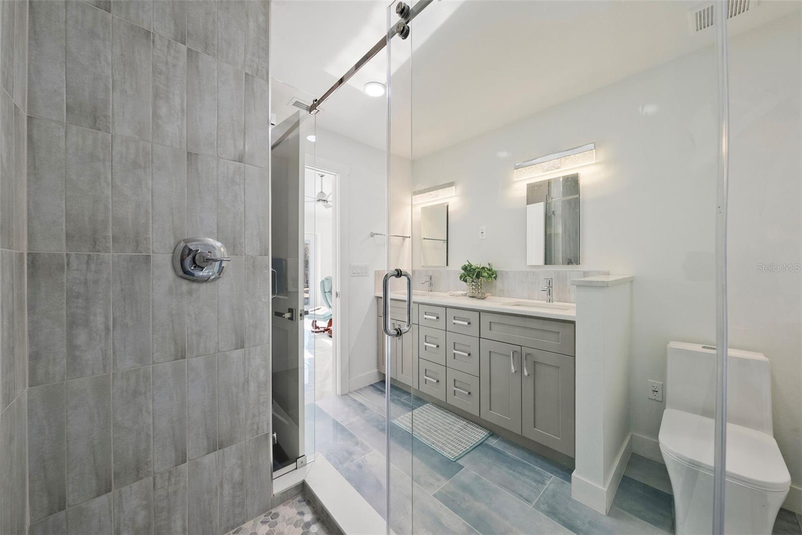 Image 24 of 74 For 700 Faith Avenue