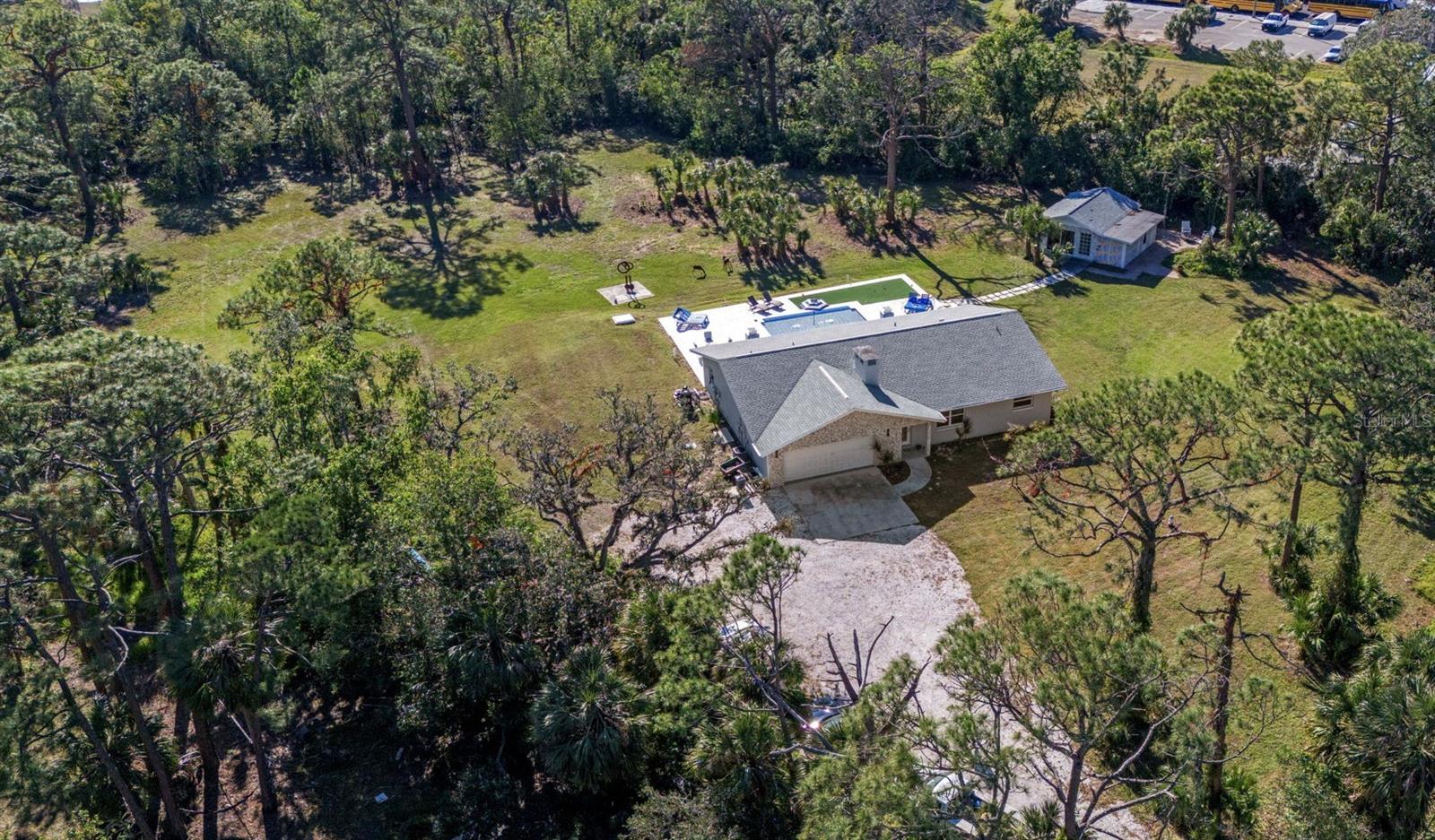 Image 4 of 74 For 700 Faith Avenue