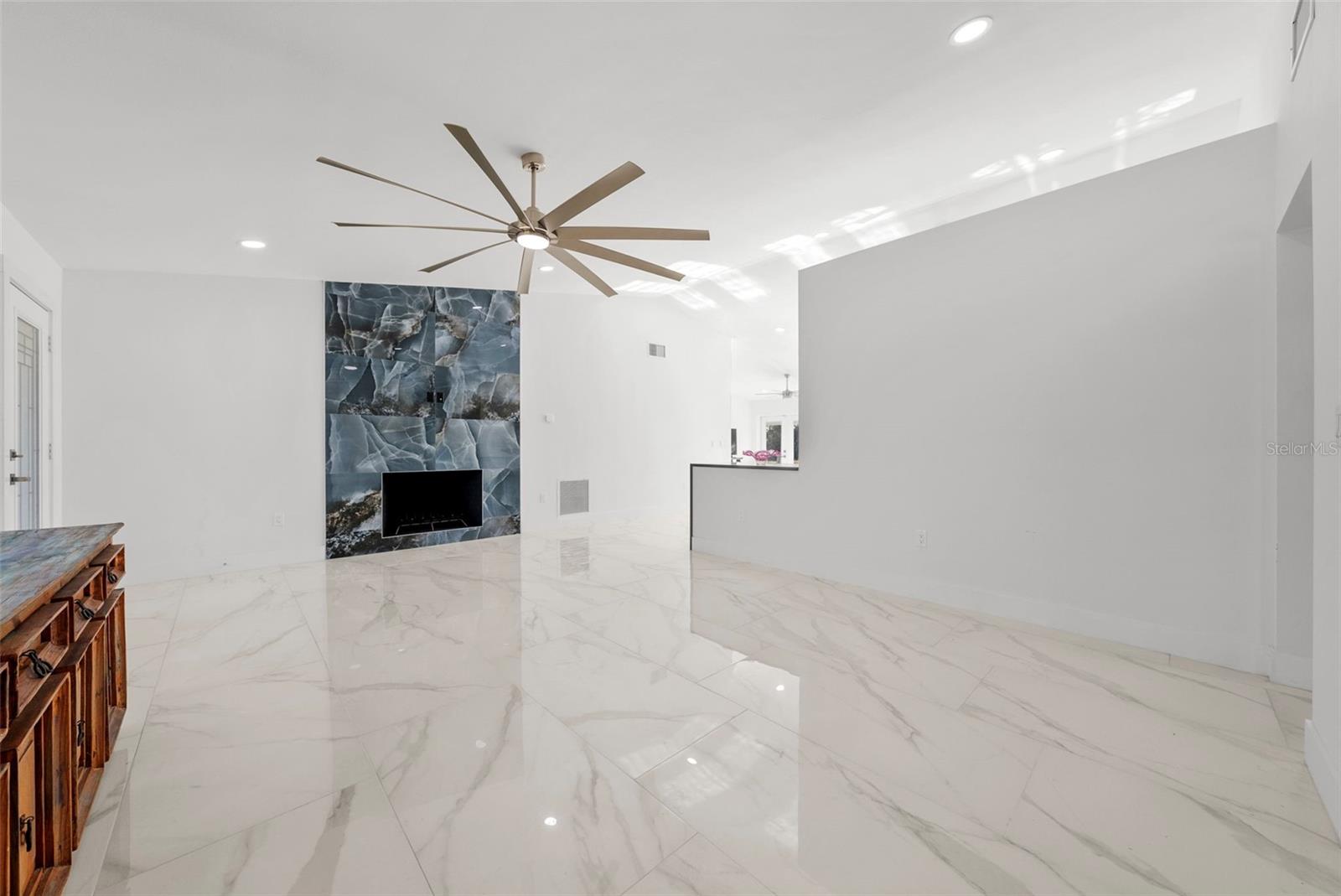 Image 9 of 74 For 700 Faith Avenue