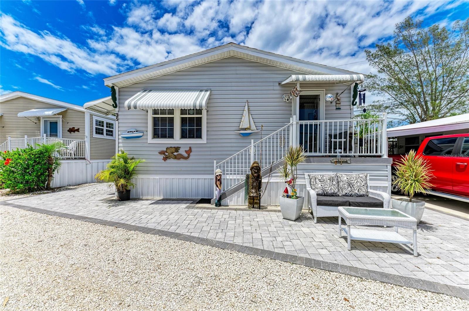 Image 11 of 54 For 12507 Cortez Road W 35