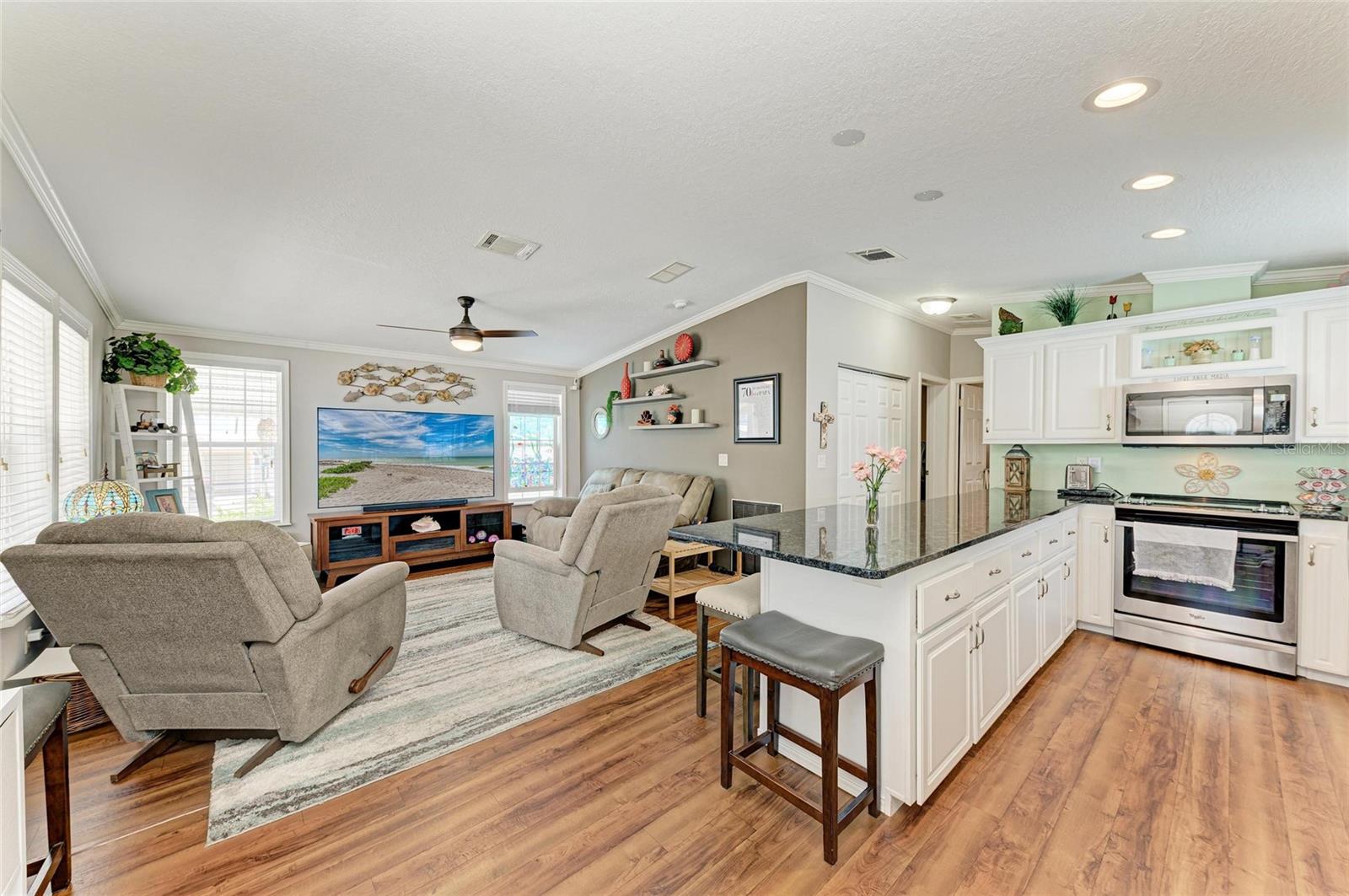 Image 14 of 54 For 12507 Cortez Road W 35