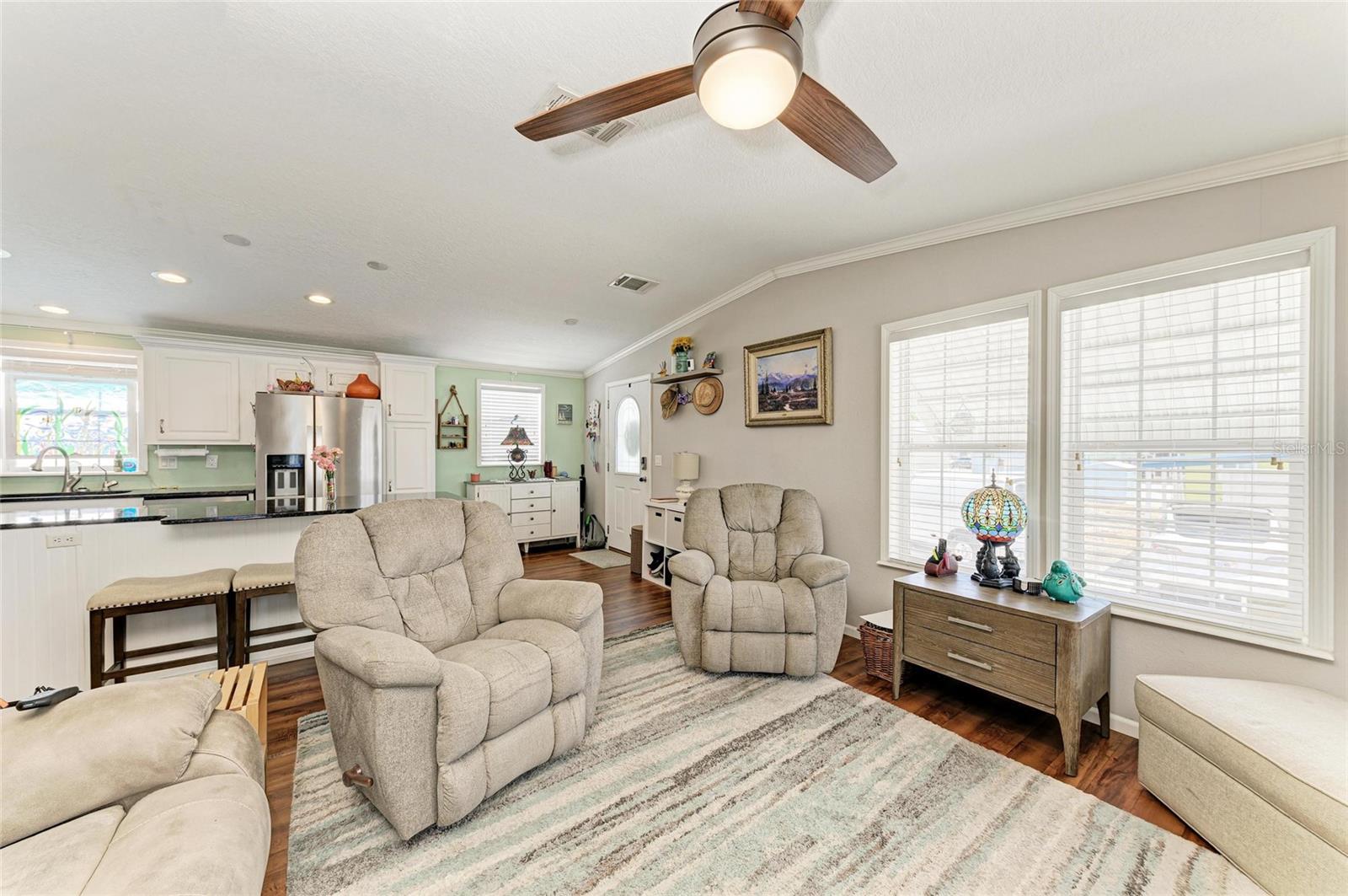 Image 17 of 54 For 12507 Cortez Road W 35