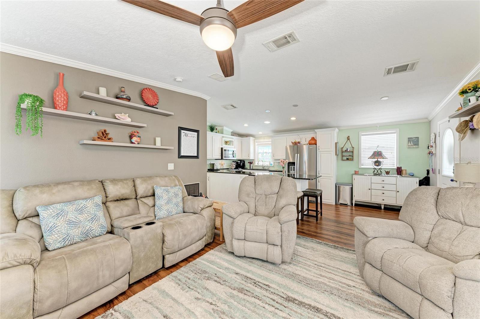 Image 18 of 54 For 12507 Cortez Road W 35