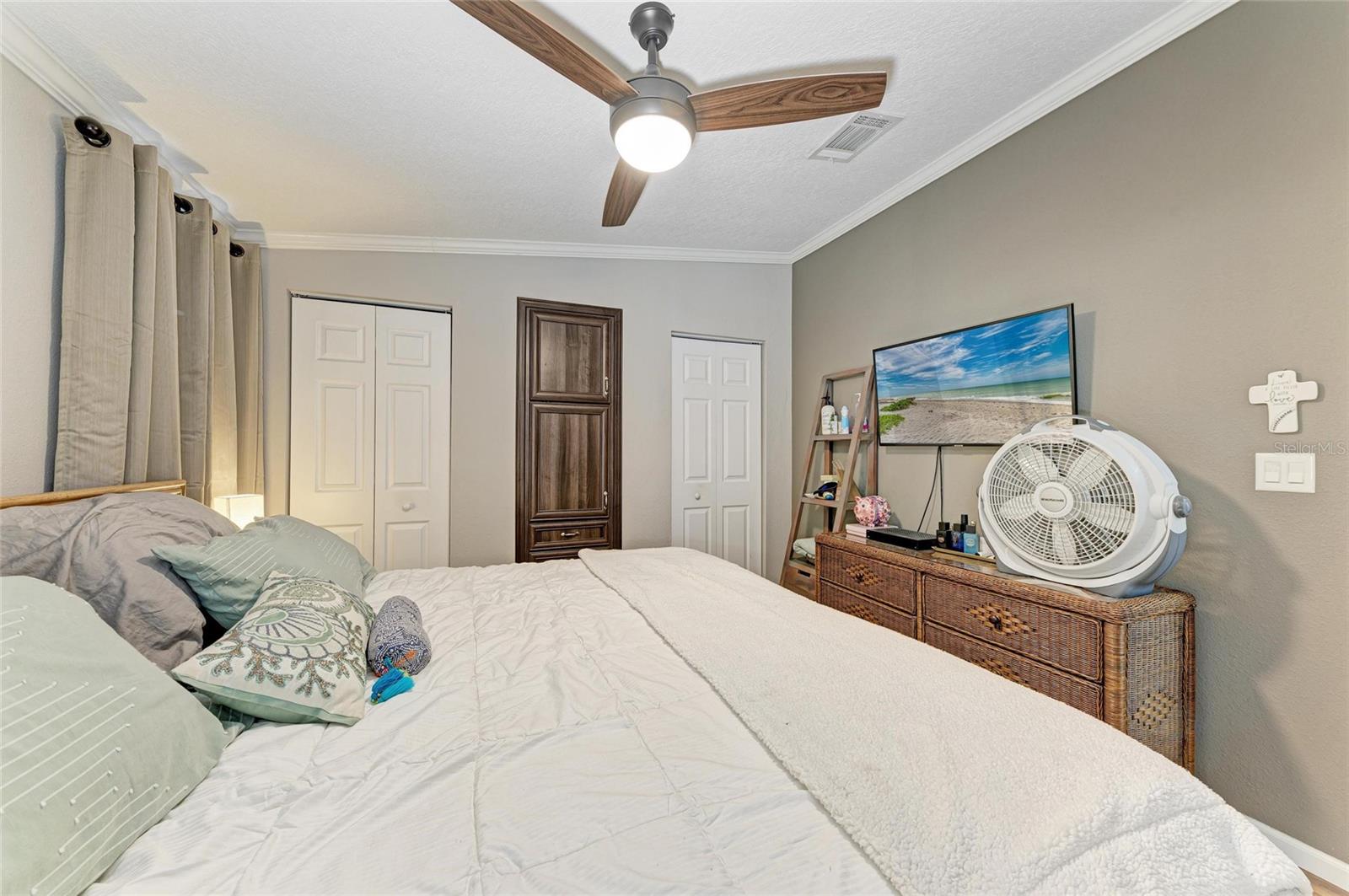 Image 26 of 54 For 12507 Cortez Road W 35