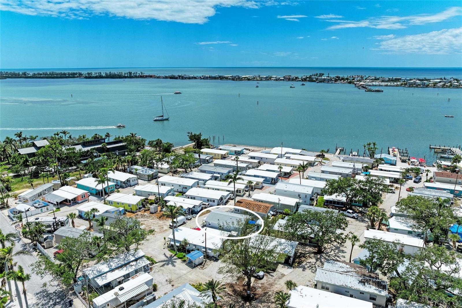 Image 37 of 54 For 12507 Cortez Road W 35