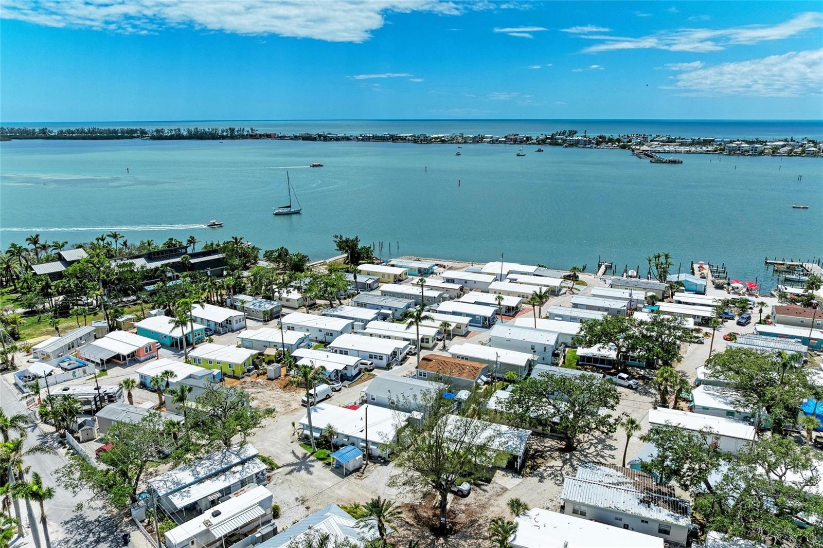 Image 38 of 54 For 12507 Cortez Road W 35