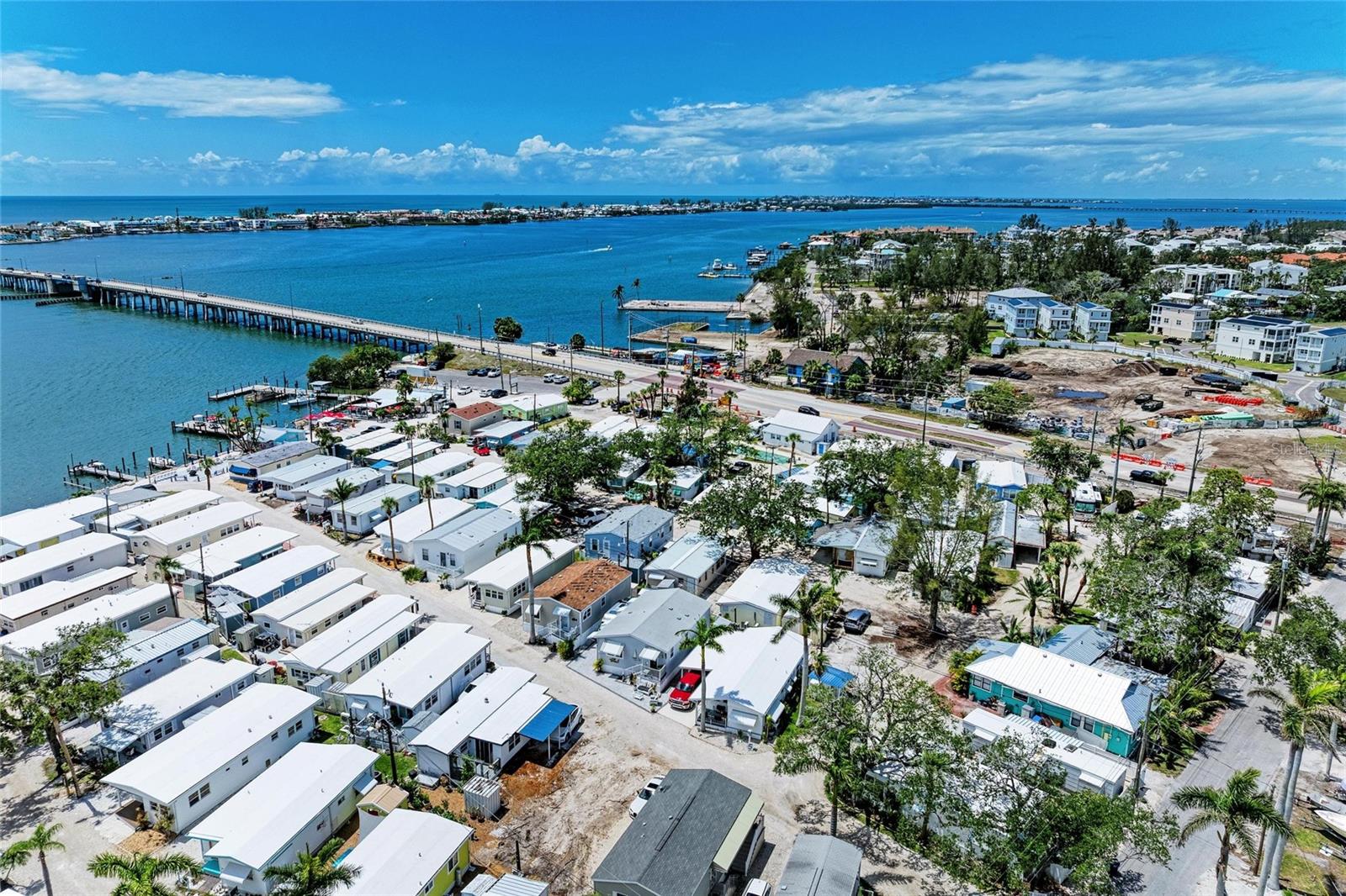 Image 43 of 54 For 12507 Cortez Road W 35