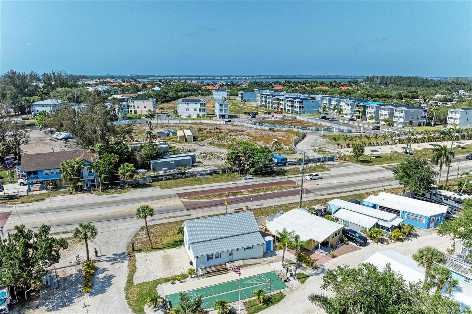 Image 44 of 54 For 12507 Cortez Road W 35