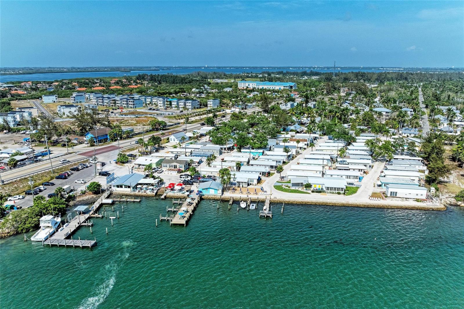 Image 50 of 54 For 12507 Cortez Road W 35