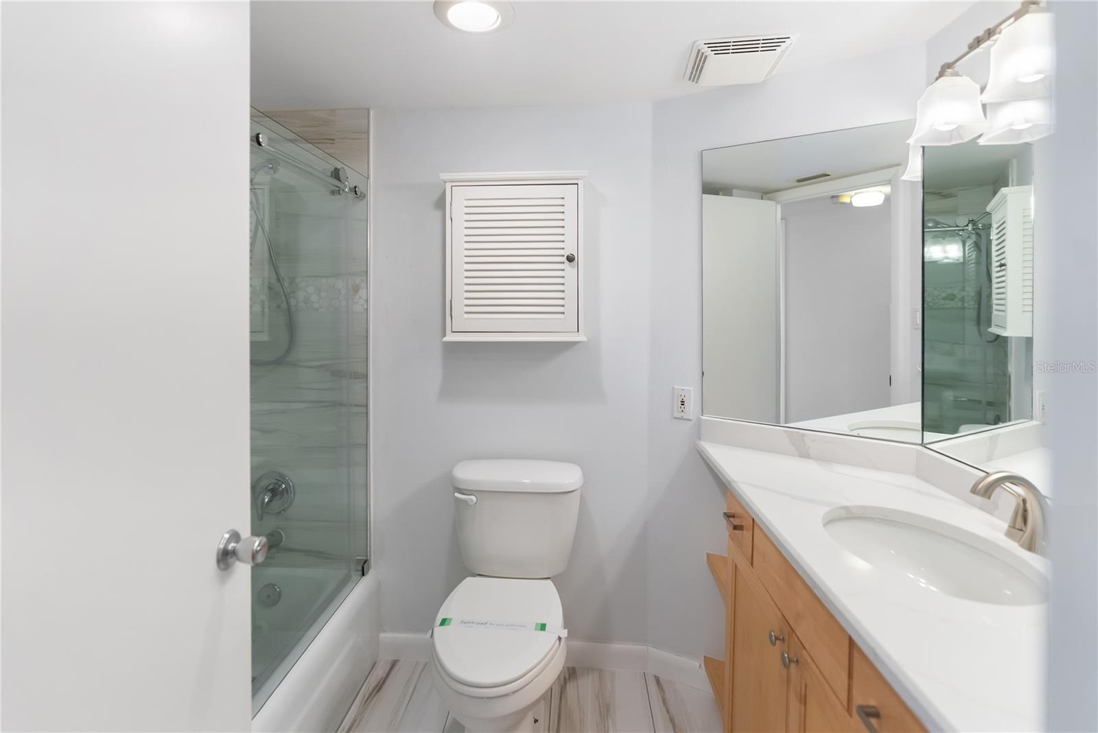 Image 20 of 58 For 435 Gulfstream Avenue 403