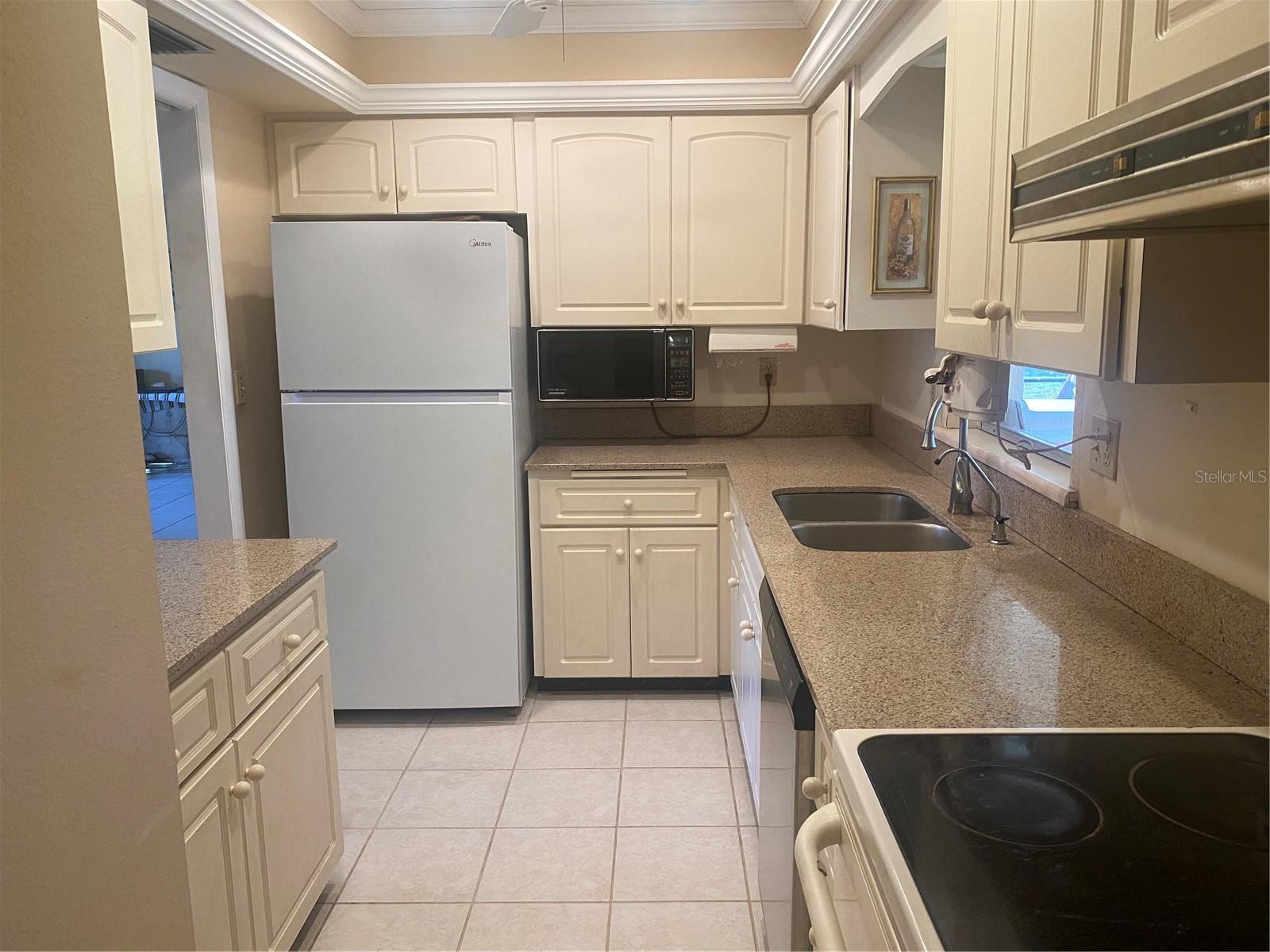 Image 14 of 31 For 449 Botticelli Drive 449