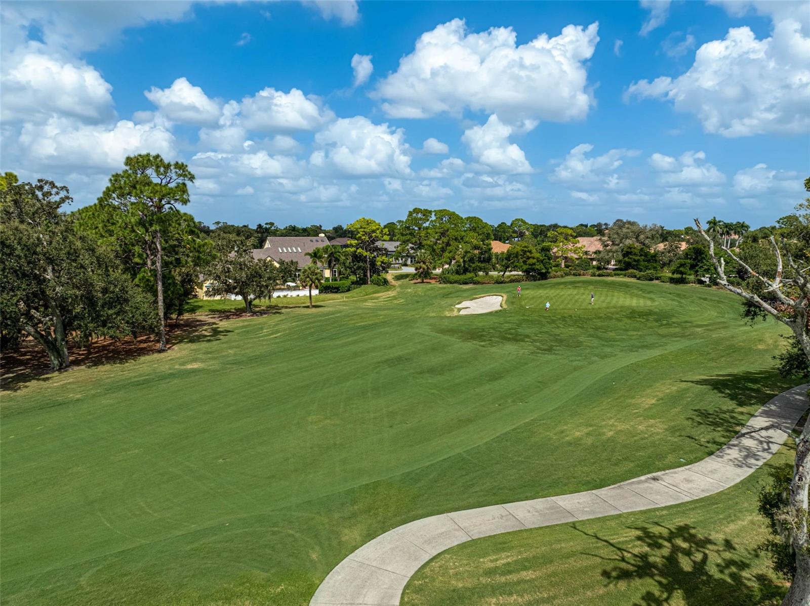 Image 46 of 71 For 889 Macewen Drive