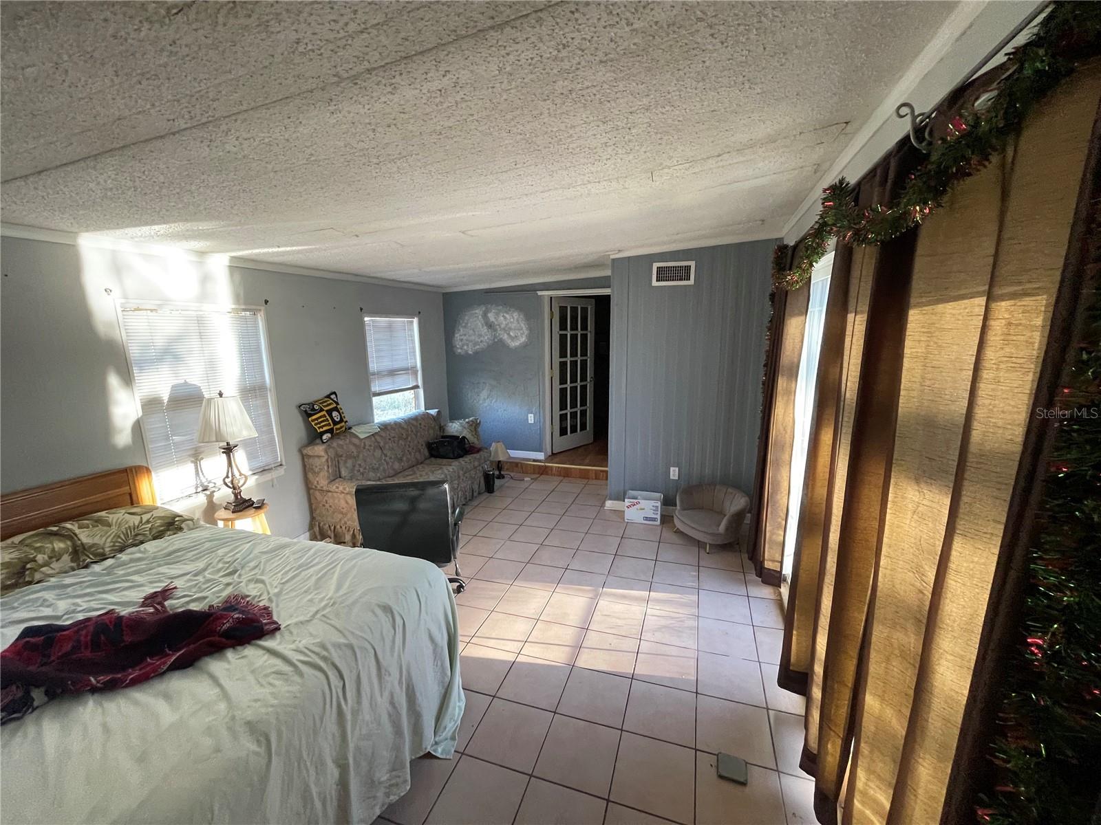 Image 12 of 19 For 8253 Hixton Drive