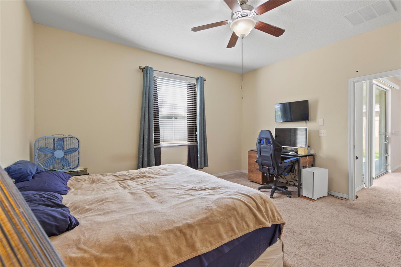 Image 13 of 38 For 16614 Myrtle Sand Drive