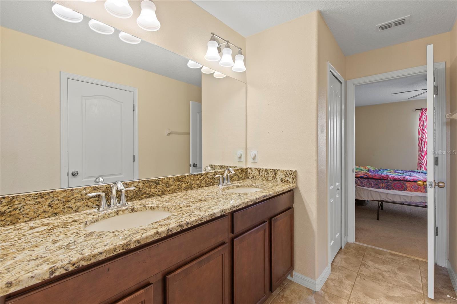 Image 25 of 38 For 16614 Myrtle Sand Drive