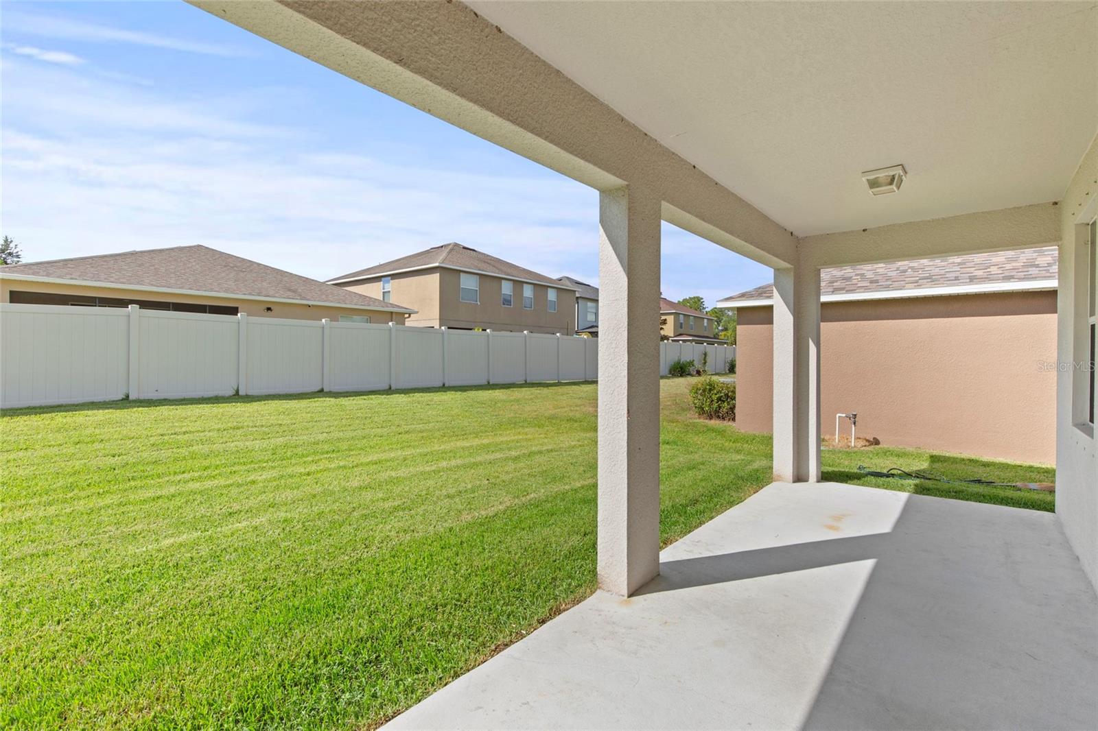 Image 28 of 38 For 16614 Myrtle Sand Drive