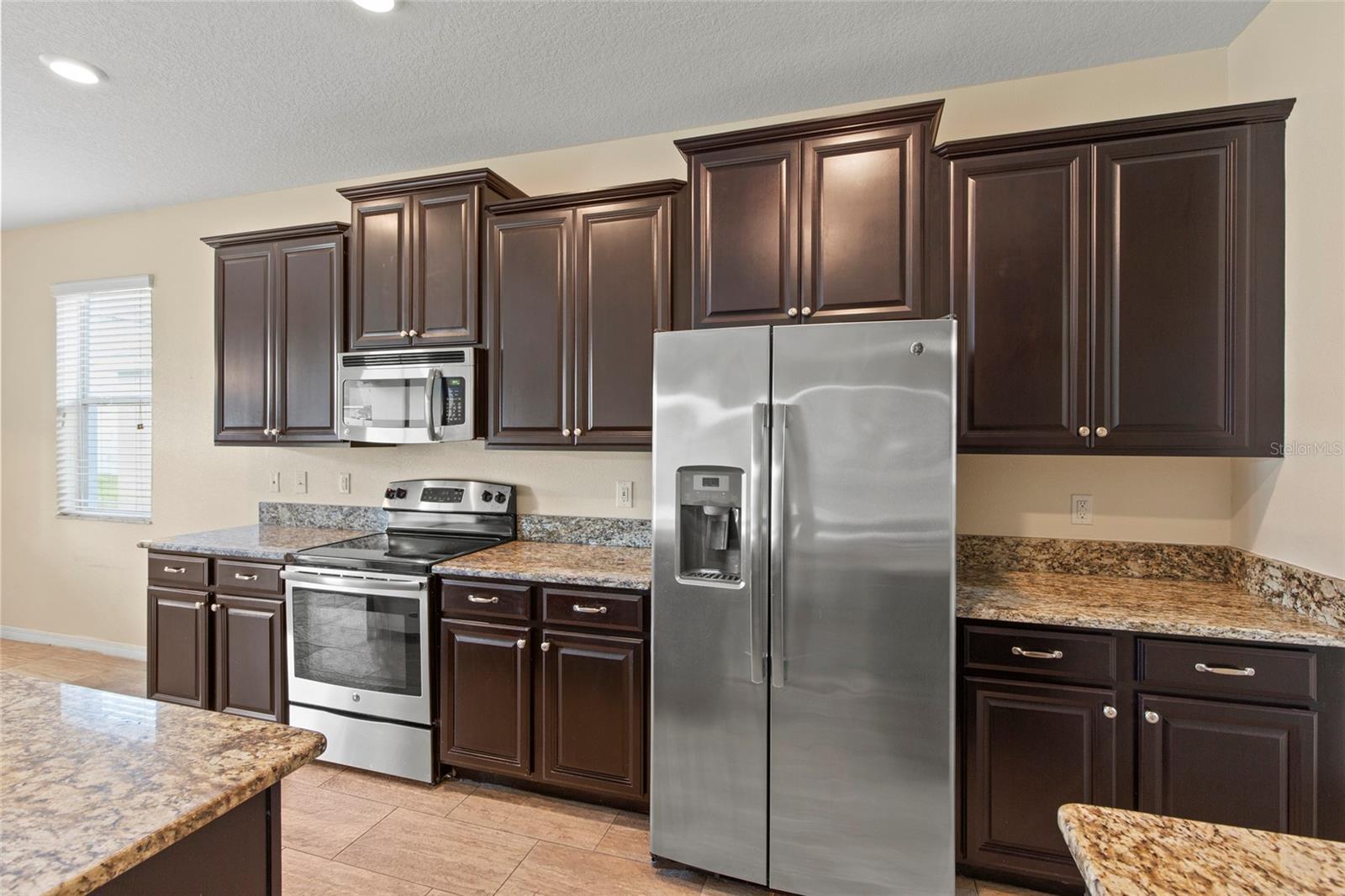 Image 6 of 38 For 16614 Myrtle Sand Drive