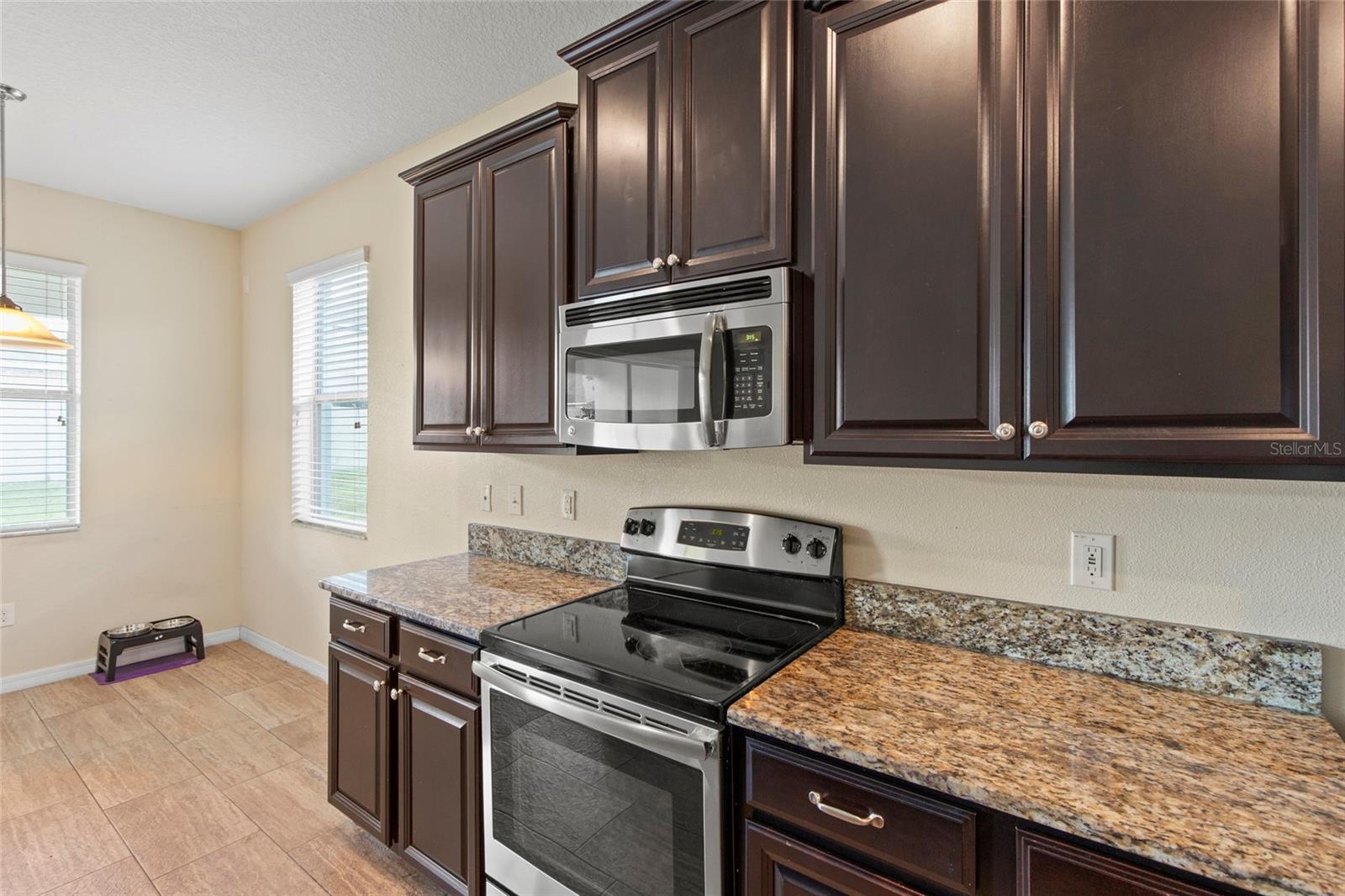 Image 7 of 38 For 16614 Myrtle Sand Drive