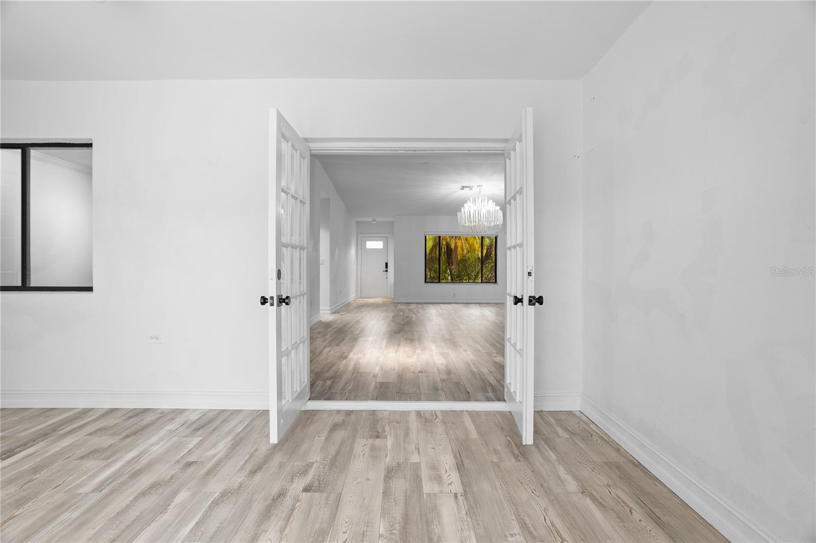 Image 14 of 45 For 20847 Sugarloaf Lane