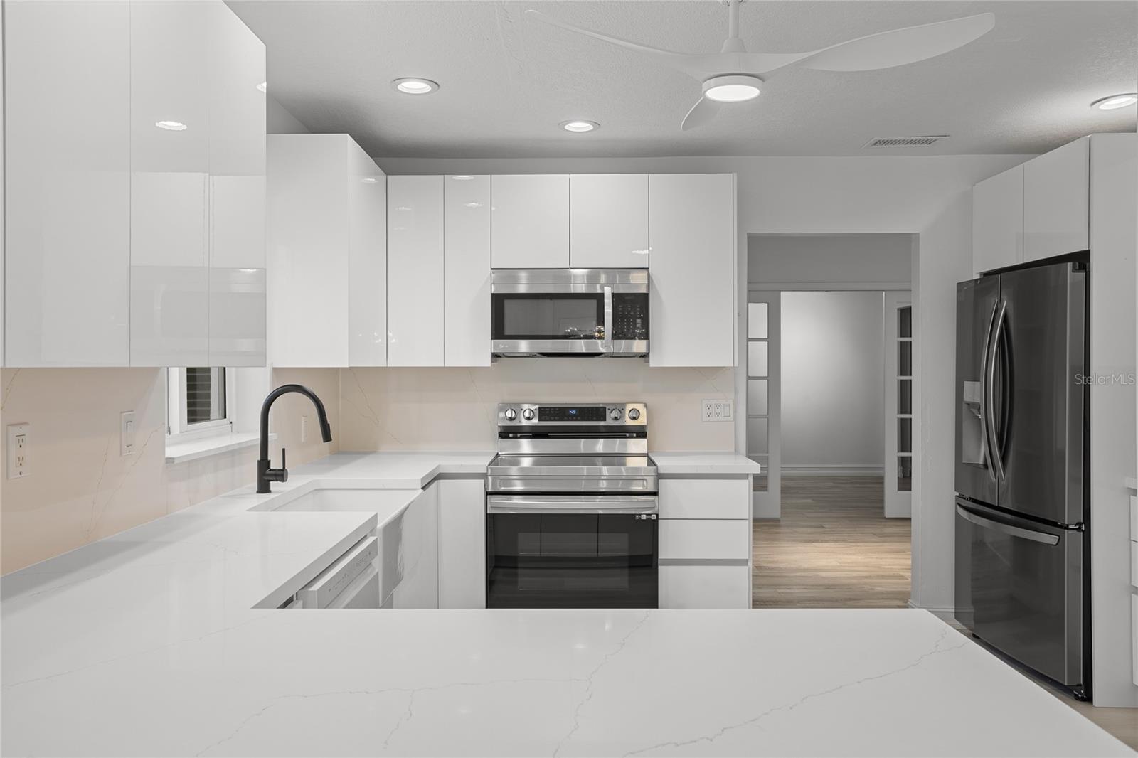 Image 17 of 45 For 20847 Sugarloaf Lane