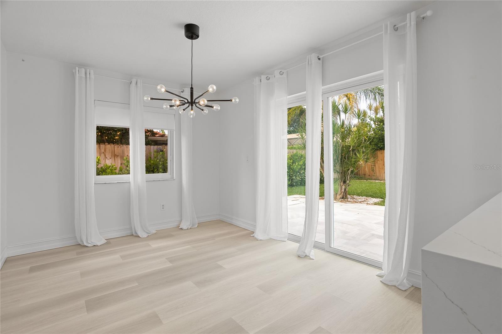 Image 18 of 45 For 20847 Sugarloaf Lane