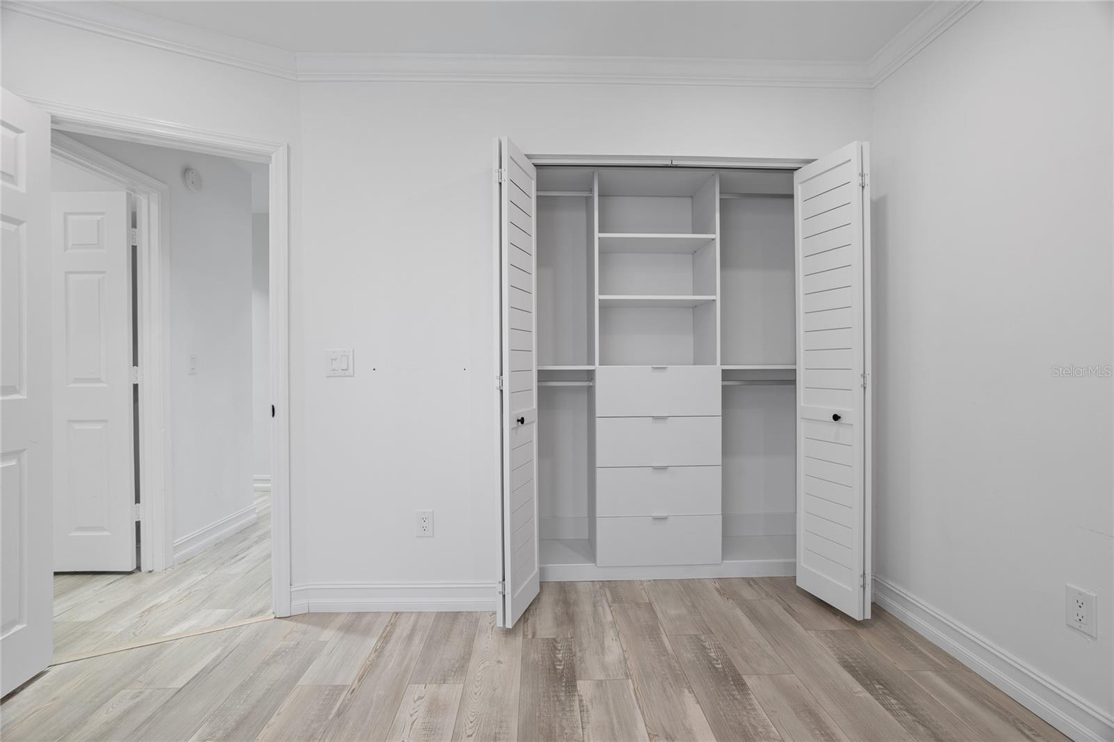 Image 27 of 45 For 20847 Sugarloaf Lane