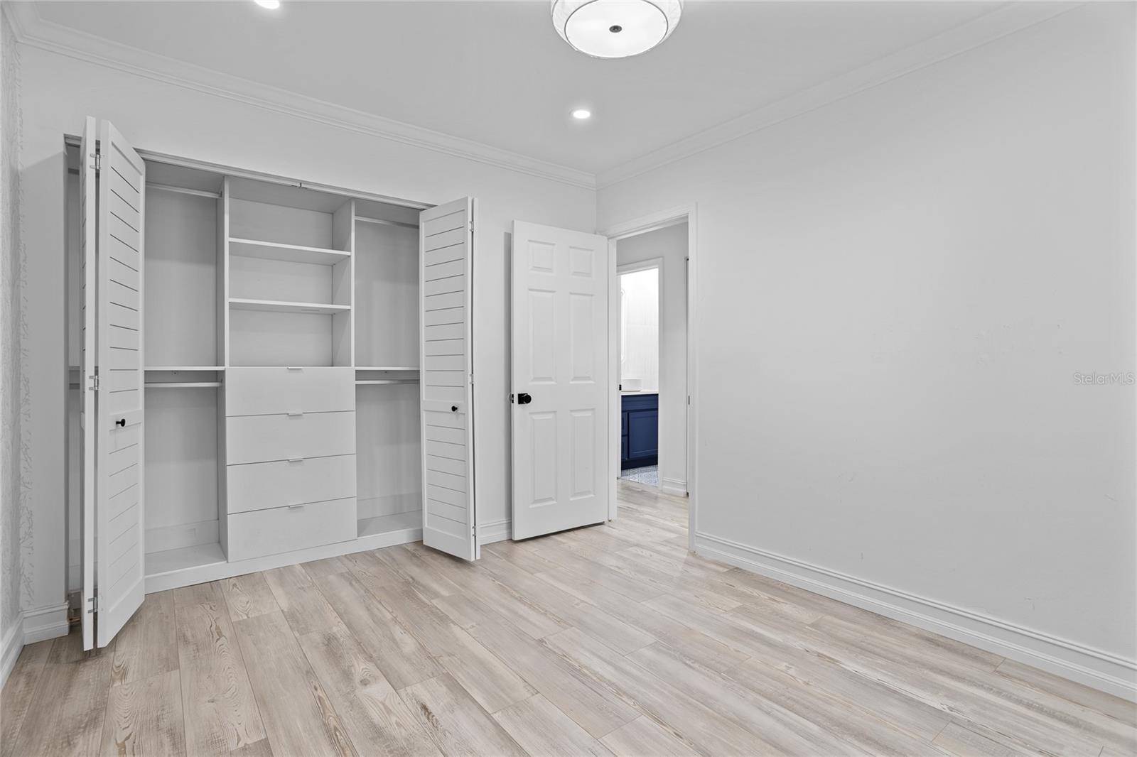 Image 29 of 45 For 20847 Sugarloaf Lane