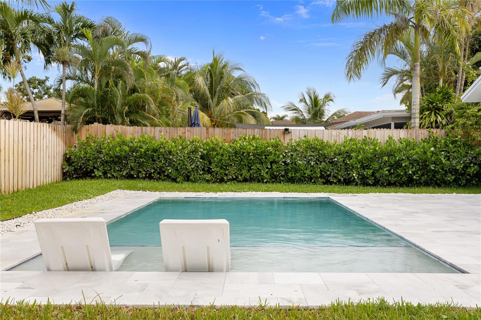 Image 32 of 45 For 20847 Sugarloaf Lane