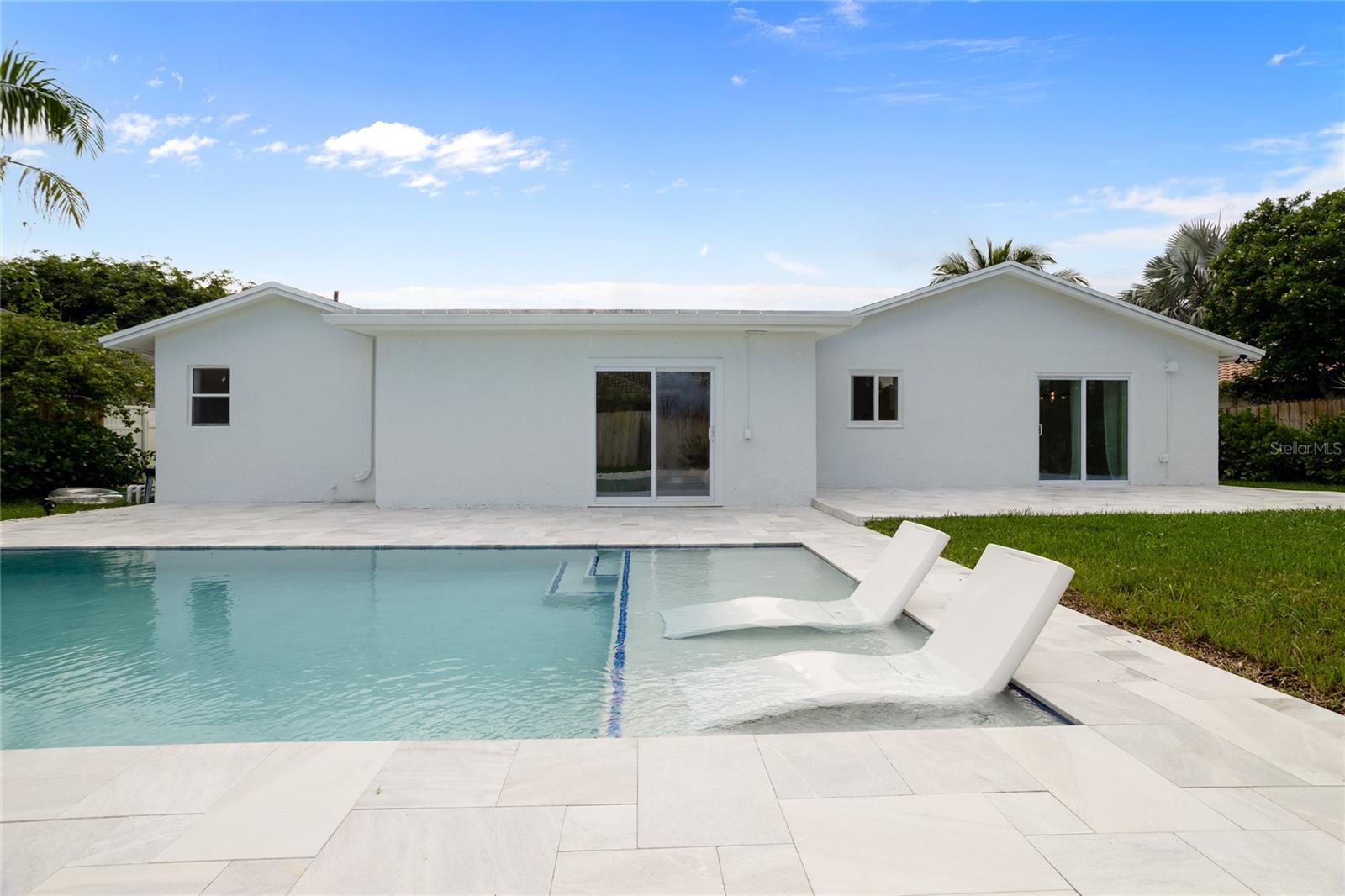 Image 33 of 45 For 20847 Sugarloaf Lane