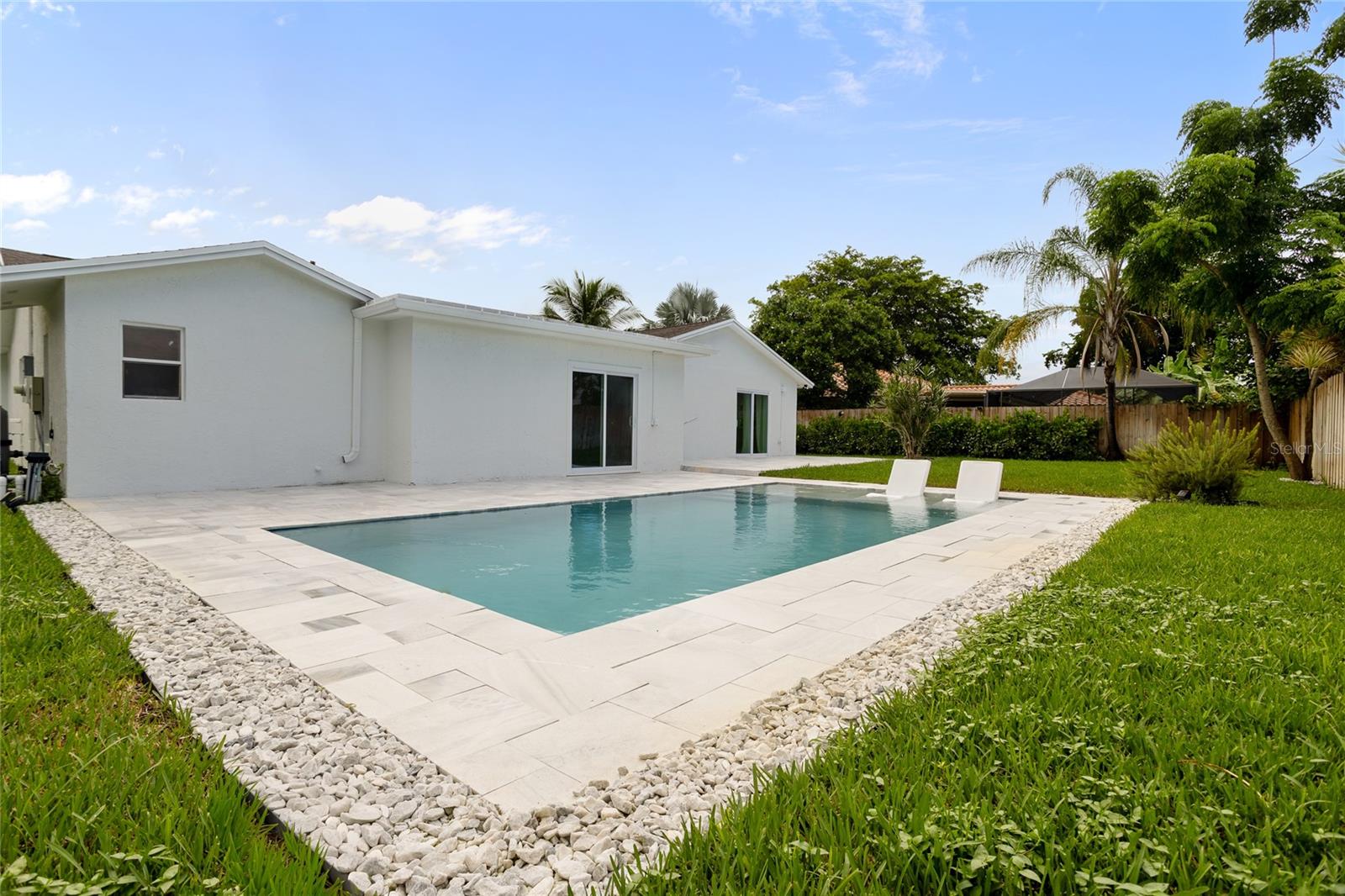 Image 36 of 45 For 20847 Sugarloaf Lane