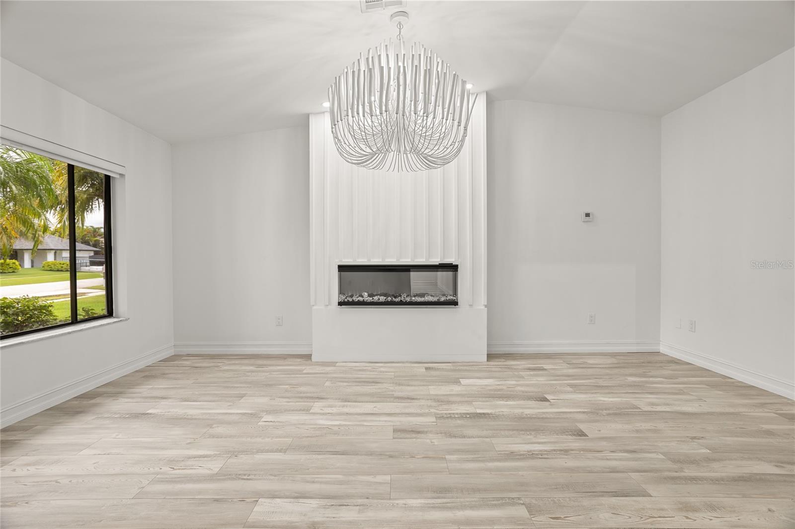 Image 6 of 45 For 20847 Sugarloaf Lane