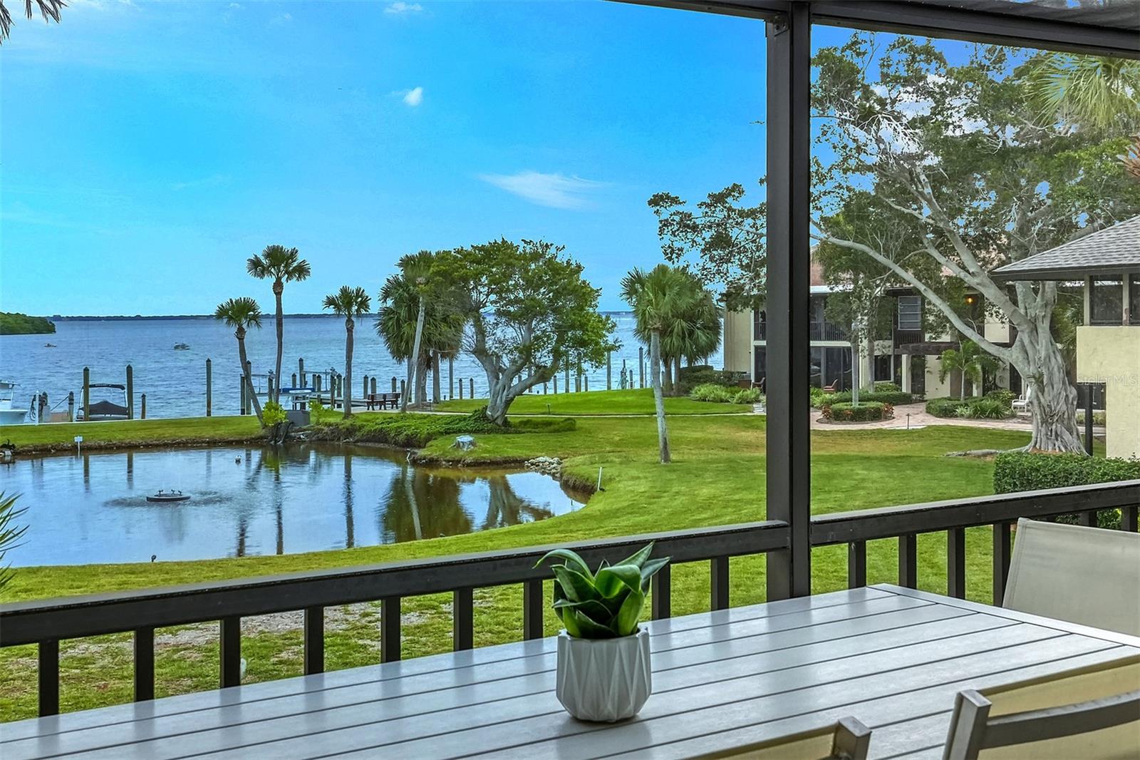 Image 9 of 42 For 4234 Gulf Of Mexico Drive E2