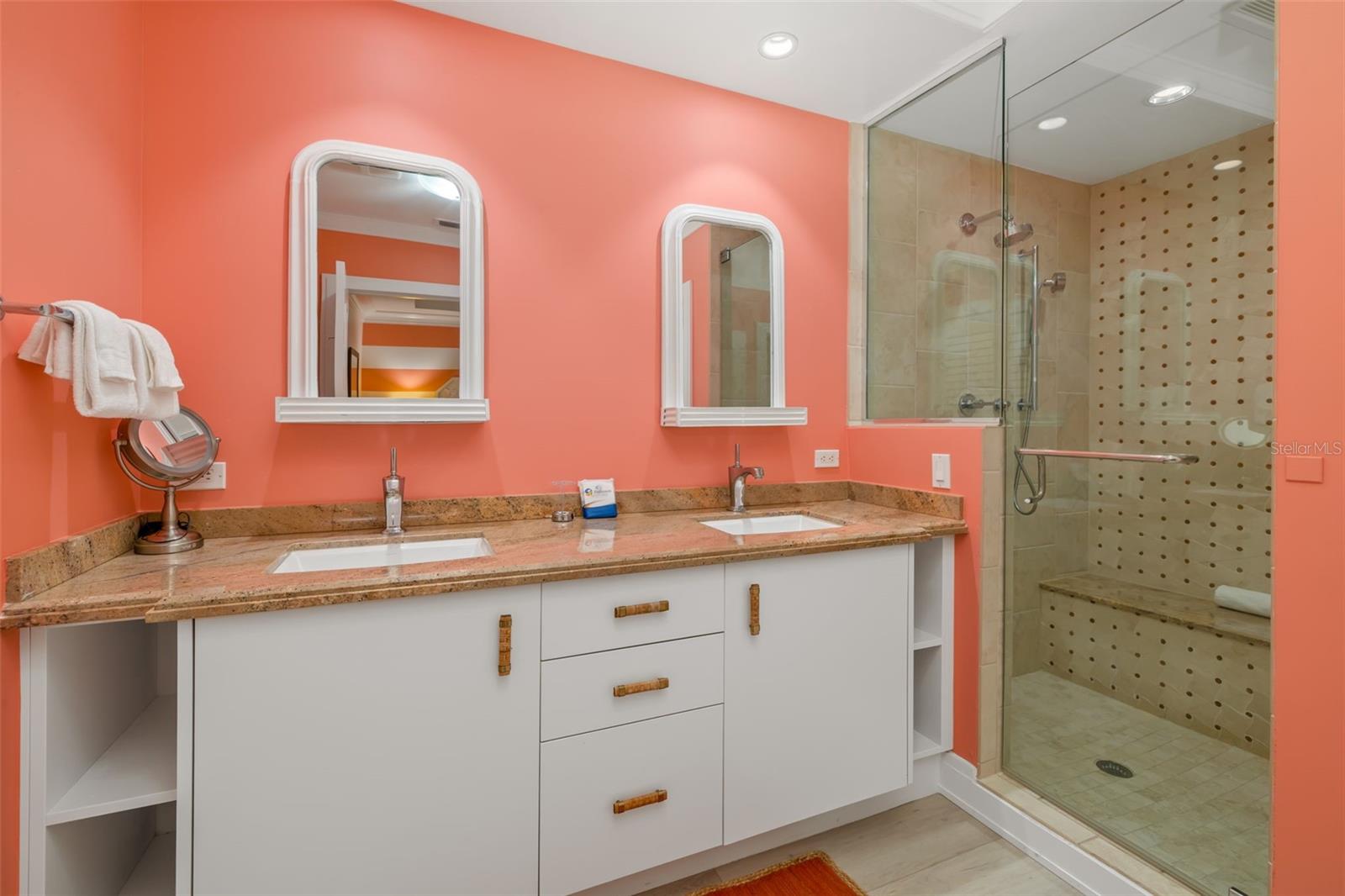 Image 14 of 83 For 915 Seaside Drive 407