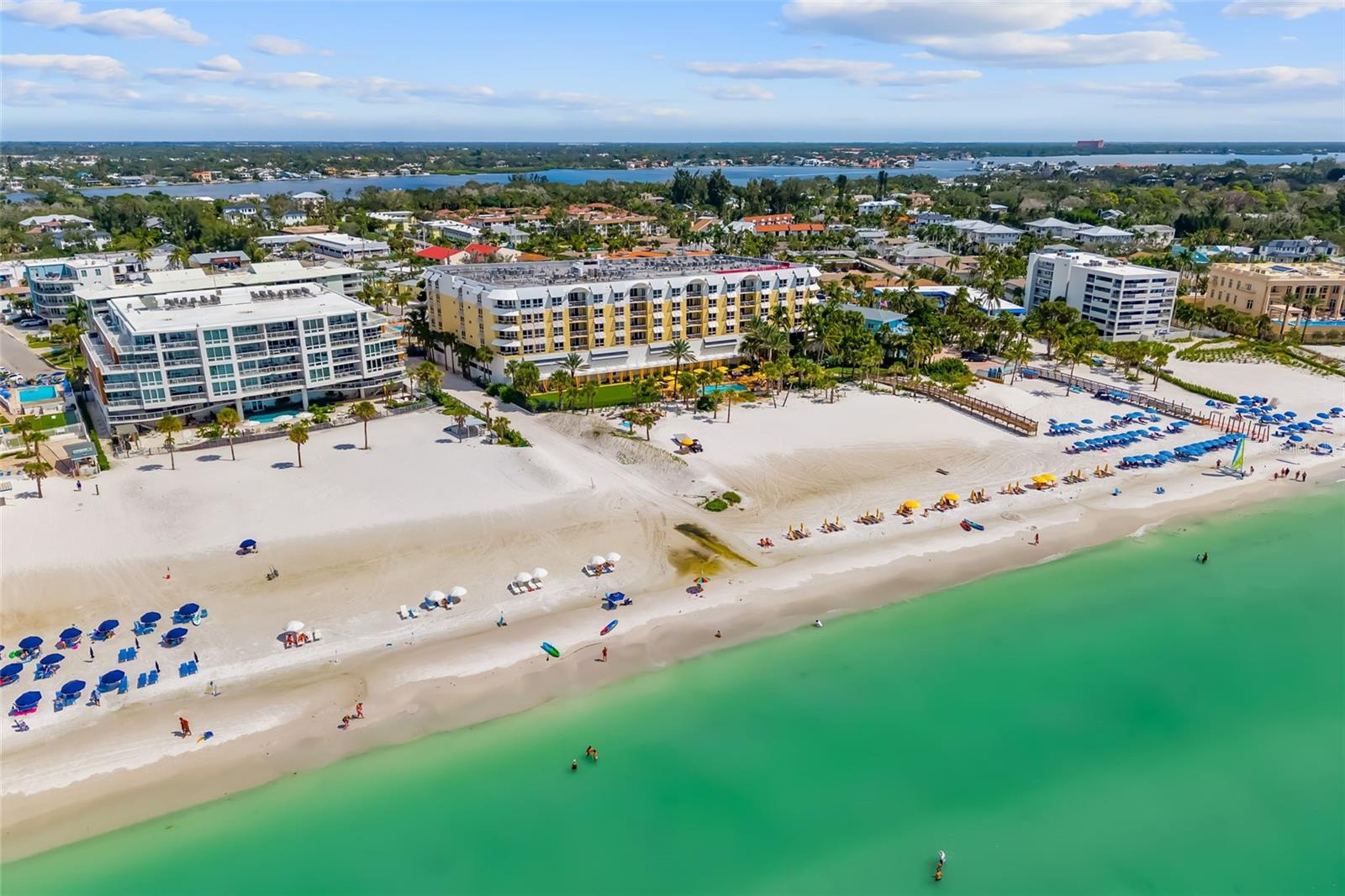 Image 3 of 83 For 915 Seaside Drive 407