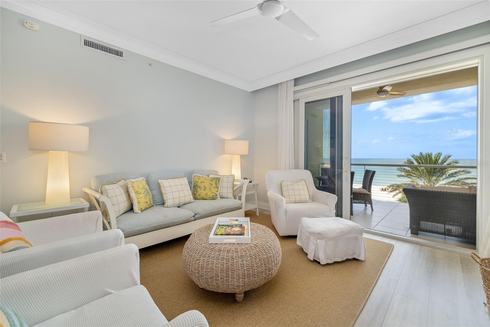 Image 33 of 83 For 915 Seaside Drive 407