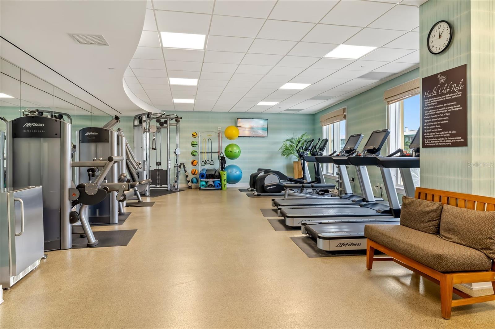 Image 51 of 83 For 915 Seaside Drive 407